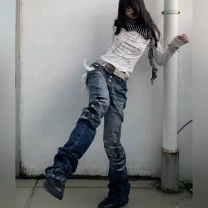 Curved-leg pants for Women/Men